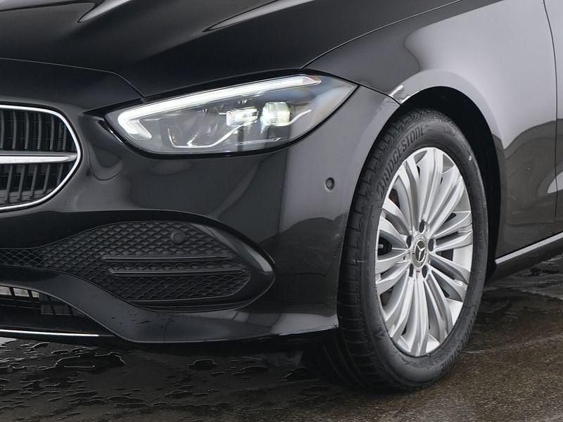 Second-hand Mercedes C180 Advanced 170 CP (125 kW) 2025 Negru Berlinǎ