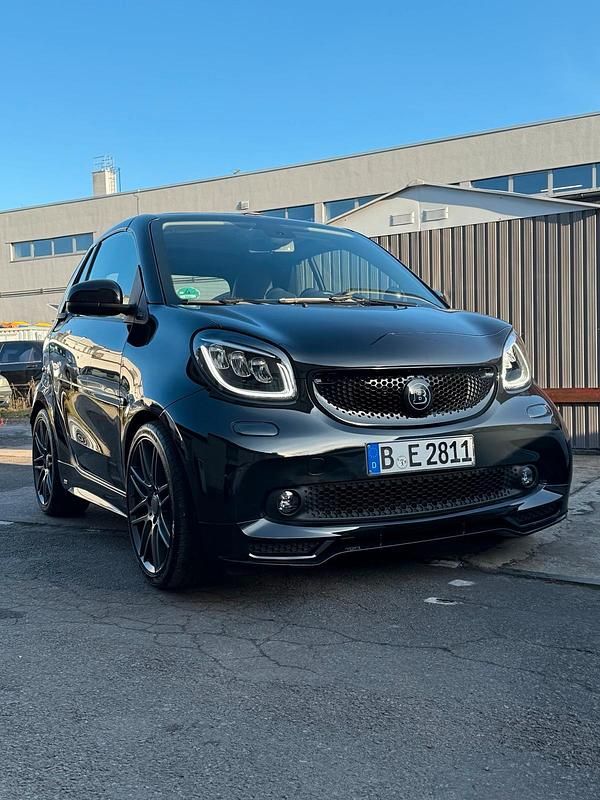 Schwarz Gebraucht 2018 Smart ForTwo Cabrio Brabus Cabrio | 20.800 € (Fairer Preis) - Bild 1/4