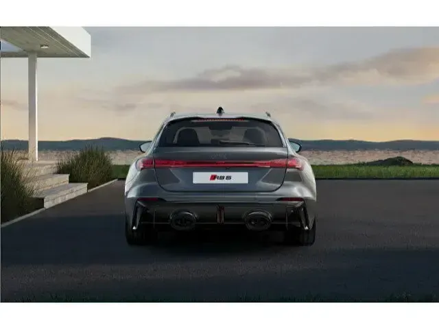 Neu Audi RS5 Ambiente 639 PS (469 kW) 2026 Daytonagrau perleffekt (metallic) Kombi