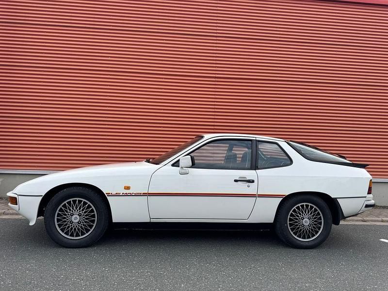 Weiß Gebraucht 1981 Porsche 924 Coupé | 16.000 € - Bild 1/4
