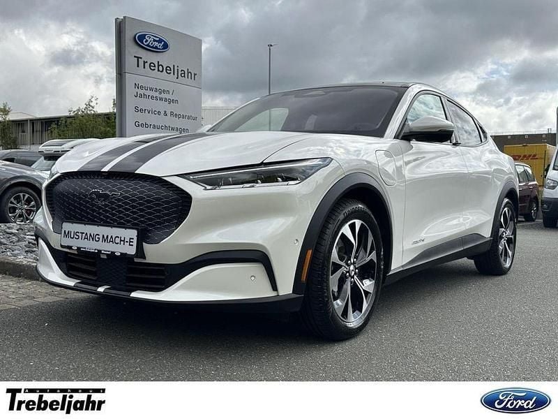 Weiß Gebraucht 2022 Ford Mustang Mach-E SUV | 28.990 € (Superpreis) - Bild 1/4