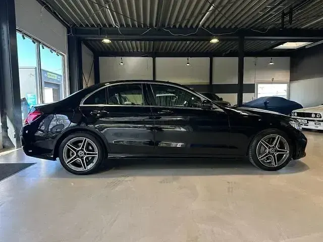 Gebraucht Mercedes C400 AMG line 333 PS (244 kW) 2020 Schwarz Limousine