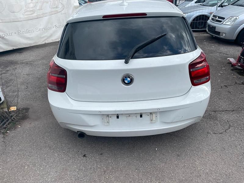 Gebraucht BMW 116 136 PS (100 kW) 2013 Weiß Kleinwagen