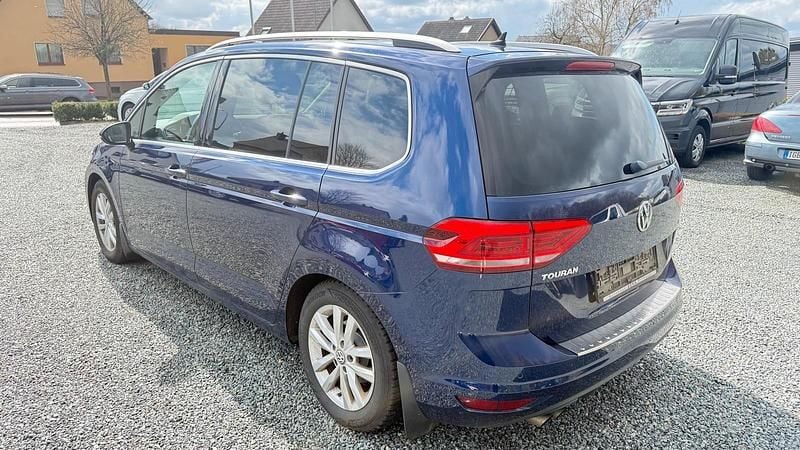 Gebraucht VW Touran Highline 150 PS (110 kW) 2015 Blau Van / Kleinbus