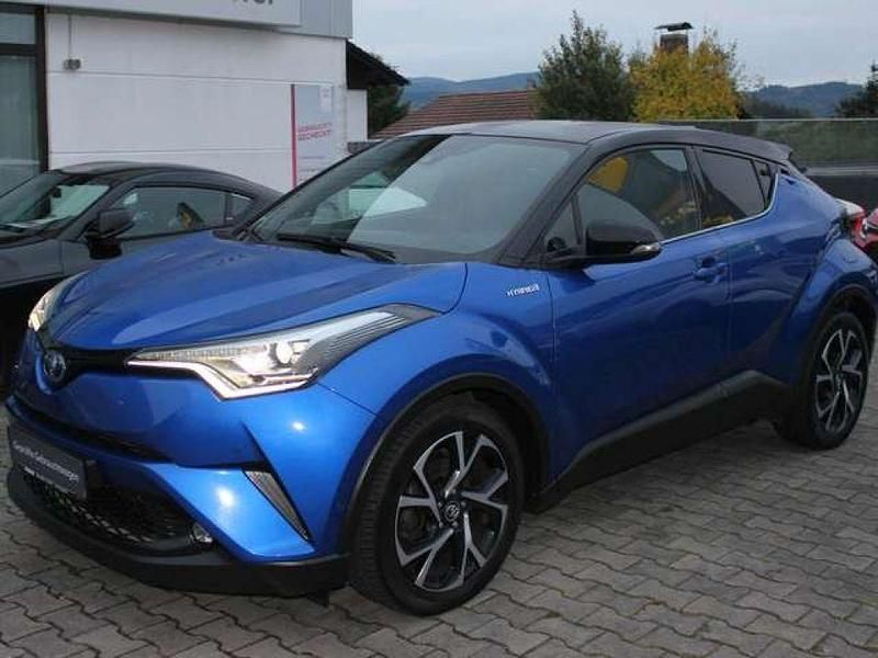 Nebula blue (8x2)/ black (202) Gebraucht 2017 Toyota C-HR Style SUV | 16.850 € (Fairer Preis) - Bild 1/4