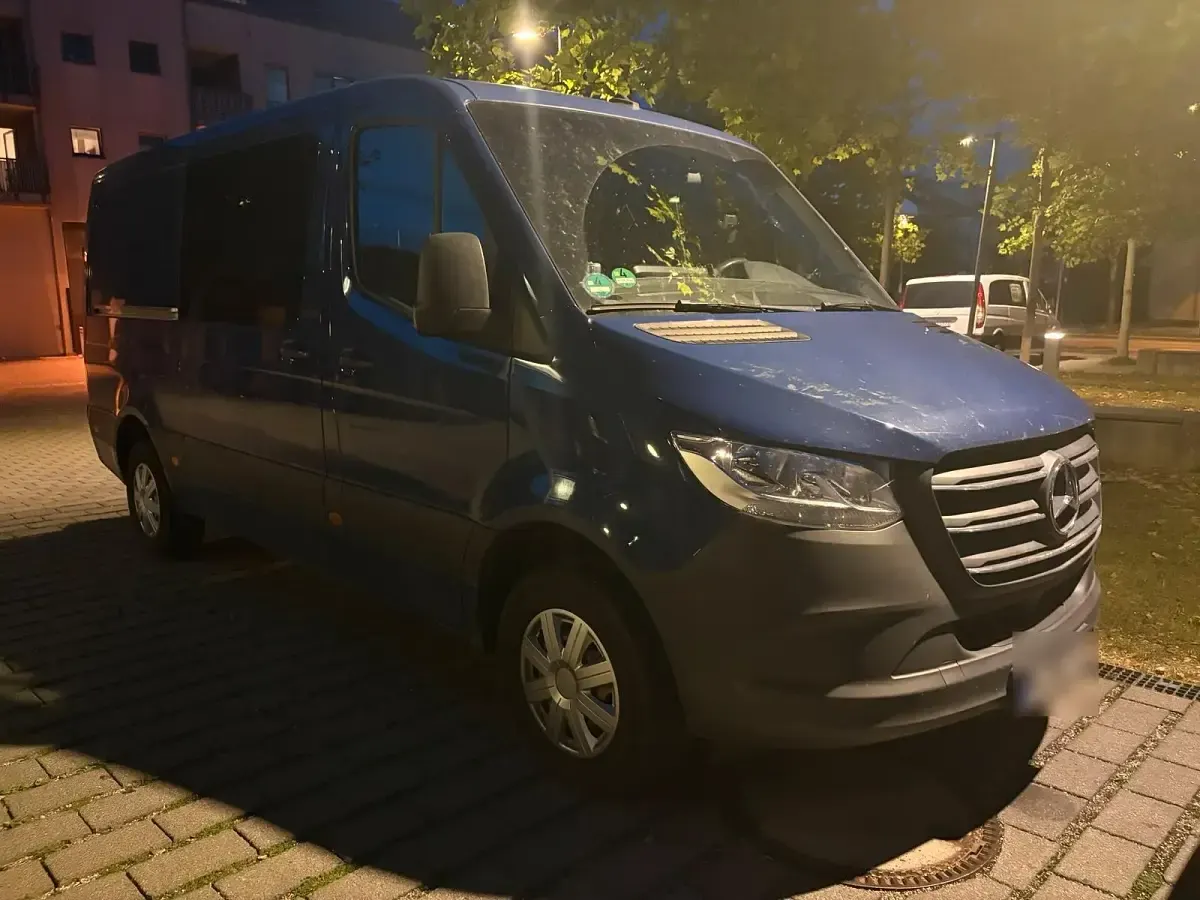Gebraucht Mercedes Sprinter 163 PS (119 kW) 2020 Blau Van