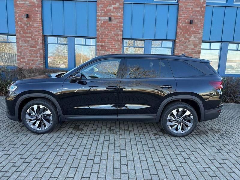 Neu Skoda Kodiaq Selection 193 PS (141 kW) 2026 Schwarzmagic perleffekt SUV