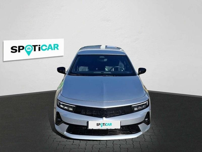 Gebraucht Opel Astra 131 PS (96 kW) 2024 Kristall silber Kleinwagen