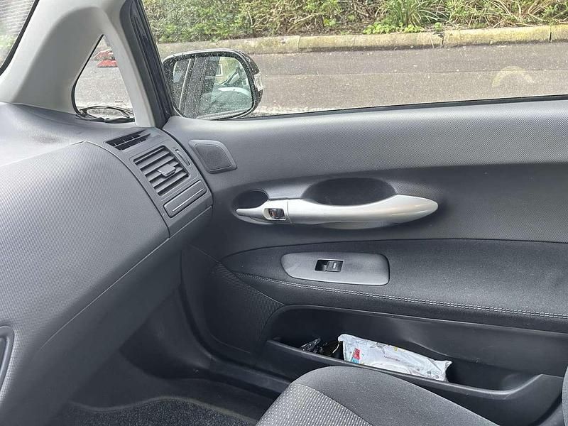 Gebraucht Toyota Auris Executive 132 PS (97 kW) 2012 Limousine