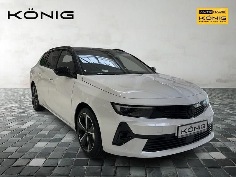 Neu Opel Astra 131 PS (96 kW) 2025 Weiß Kombi