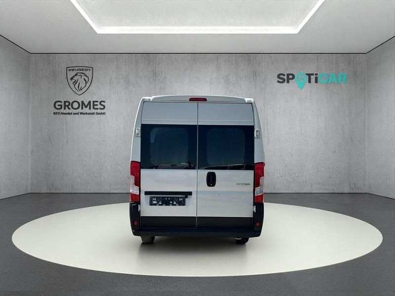 Gebraucht Peugeot Boxer 165 PS (121 kW) 2021 Weiss banquise Van