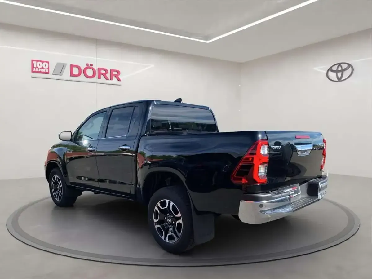 Neu Toyota HiLux Executive 204 PS (150 kW) 2025 Schwarz metallic Pickup