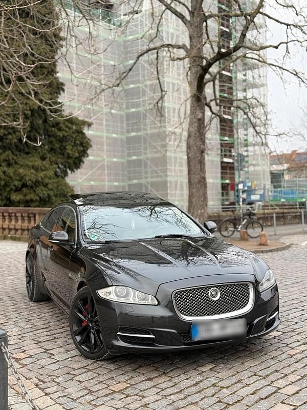 Gebraucht Jaguar XJ 275 PS (202 kW) 2011 Grau Limousine