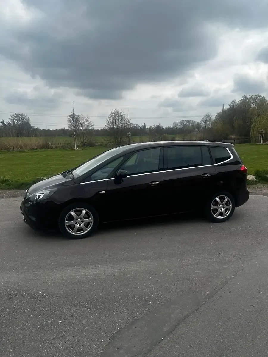 Gebraucht Opel Zafira Tourer 165 PS (121 kW) 2013 Schwarz Van / Kleinbus