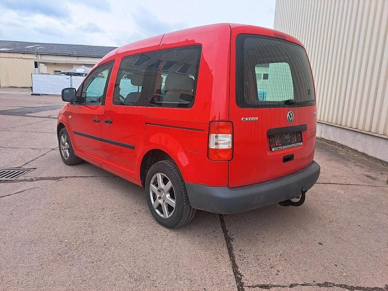 Gebraucht VW Caddy Life 86 PS (63 kW) 2009 Rot Van / Kleinbus