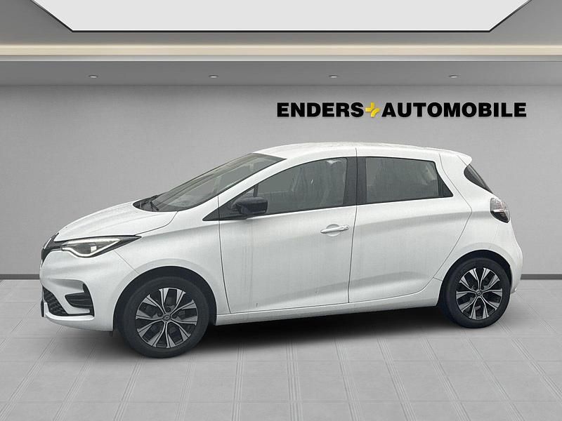 Second-hand Renault Zoe Evolution 50 kW (69 CP) 2022 Alb Hatchback
