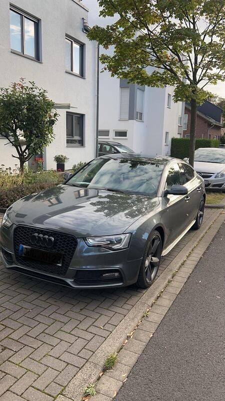 Grau Gebraucht 2013 Audi A5 Sportback S-Line Limousine | 11.000 € (Guter Preis) - Bild 1/4