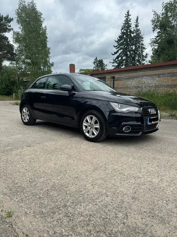 Gebraucht Audi A1 122 PS (89 kW) 2011 Schwarz Kleinwagen