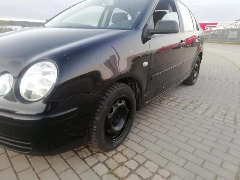 Gebraucht VW Polo 75 PS (55 kW) 2005 Schwarz Kleinwagen