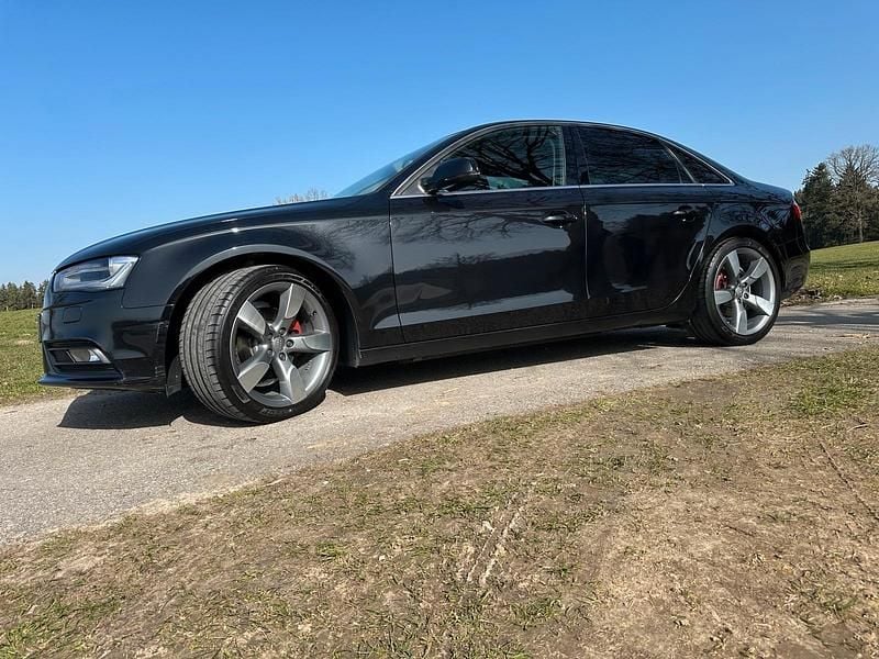 Gebraucht Audi A4 170 PS (125 kW) 2014 Schwarz Limousine