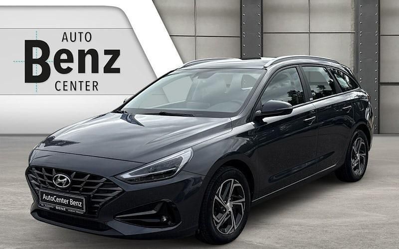 Grau Gebraucht 2021 Hyundai i30 Select Kombi | 14.390 € (Fairer Preis) - Bild 1/4