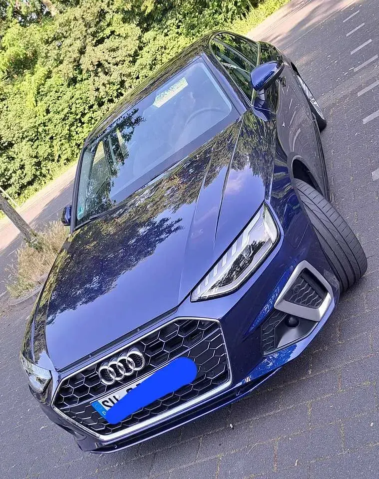 Gebraucht Audi A4 S-Line 204 PS (150 kW) 2023 Blau Limousine