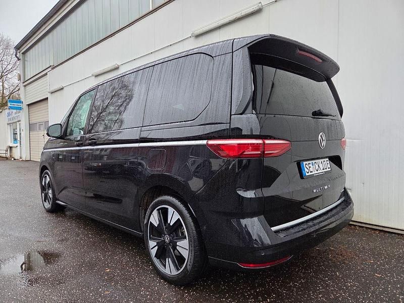 Gebraucht VW Multivan Style 218 PS (160 kW) 2023 Deep black Van
