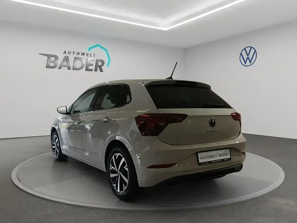 Gebraucht VW Polo Active 95 PS (69 kW) 2023 Grau Kleinwagen