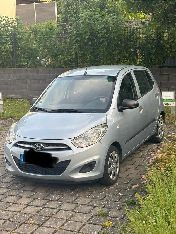 Blau Gebraucht 2012 Hyundai i10 Kleinwagen | 2.300 € (Guter Preis) - Bild 1/4