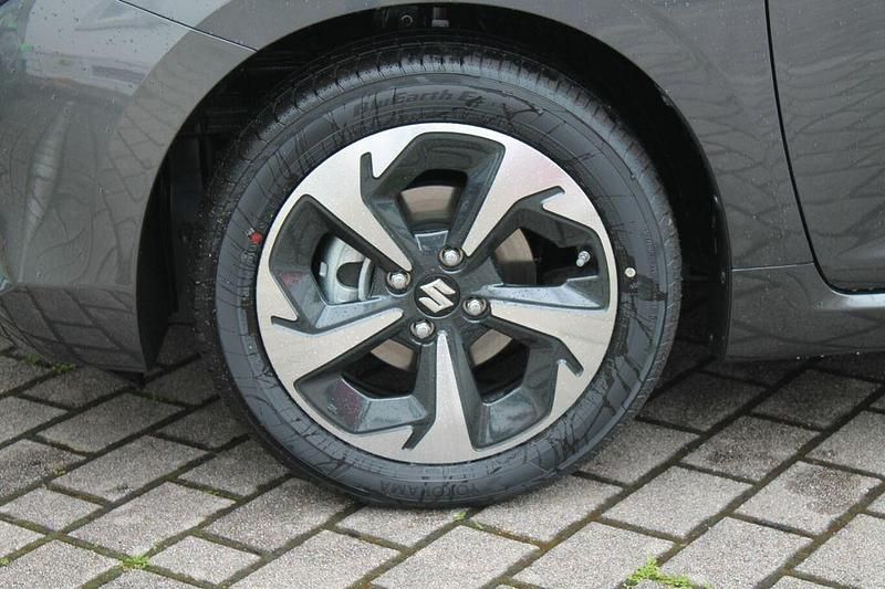 Neu Suzuki Swift Comfort 83 PS (61 kW) 2025 Schwarz Limousine