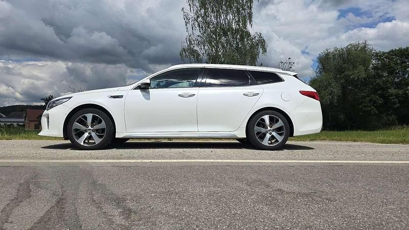 Gebraucht 2017 Kia Optima GT-Line Kombi | 16.999 € (Teuer) - Bild 1/4