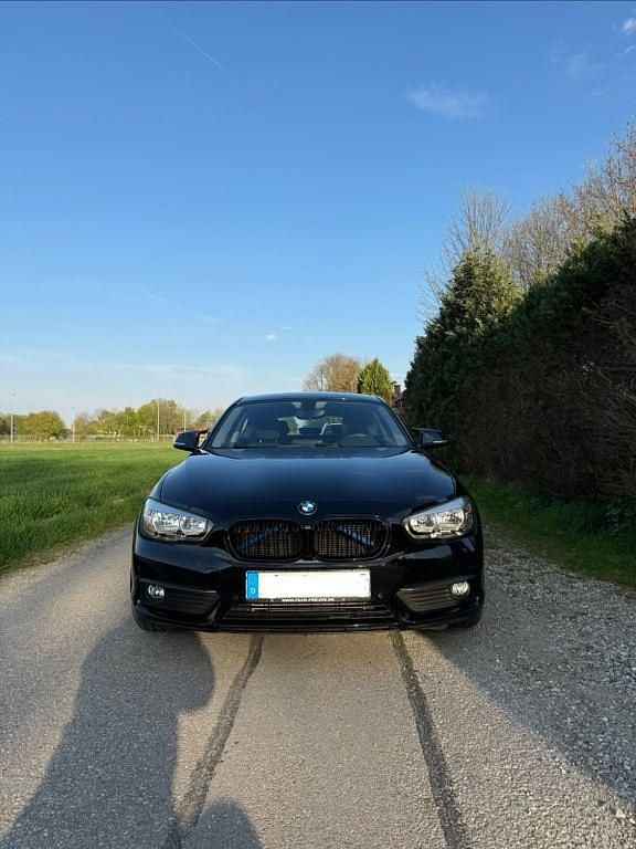 Second-hand BMW 116 Advantage 109 CP (80 kW) 2017 Negru Hatchback