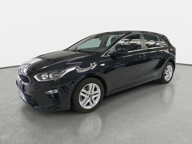 Gebraucht Kia Ceed Comfort 140 PS (102 kW) 2019 Schwarz Kleinwagen