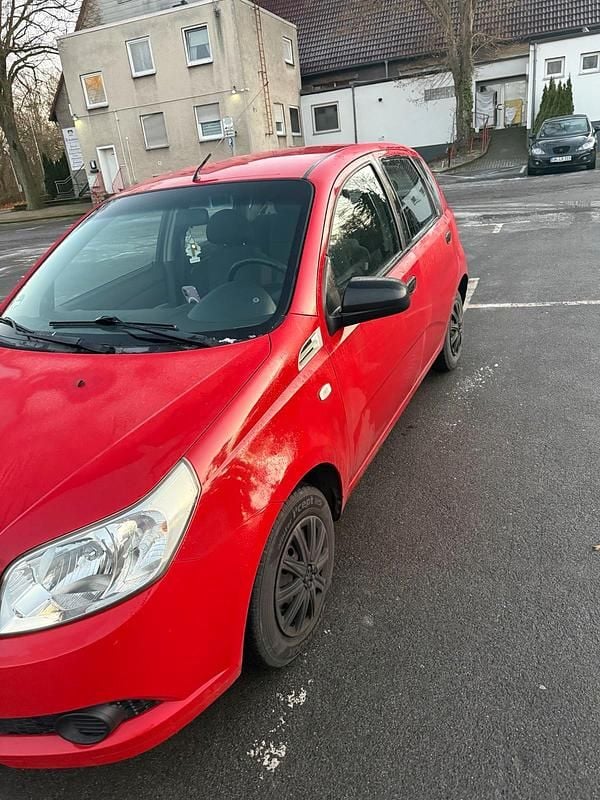 Rot Gebraucht 2010 Chevrolet Aveo Kleinwagen | 1.000 € (Superpreis) - Bild 1/4