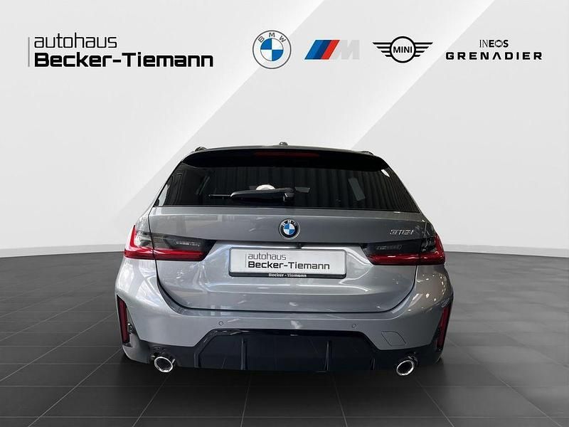 Gebraucht BMW 318 Exclusive 156 PS (114 kW) 2025 Grau Kombi