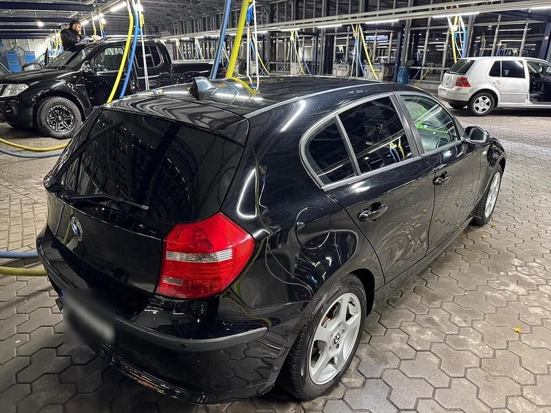Gebraucht BMW 118 2009 Schwarz Kleinwagen