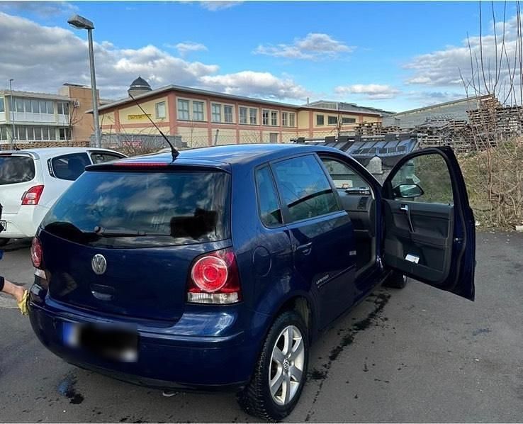 Second-hand VW Polo United 60 CP (44 kW) 2008 Albastru Hatchback