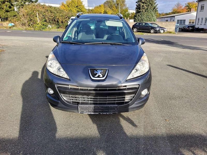 Grau metallic Gebraucht 2012 Peugeot 207 Family Kombi | 3.999 € (Fairer Preis) - Bild 1/4