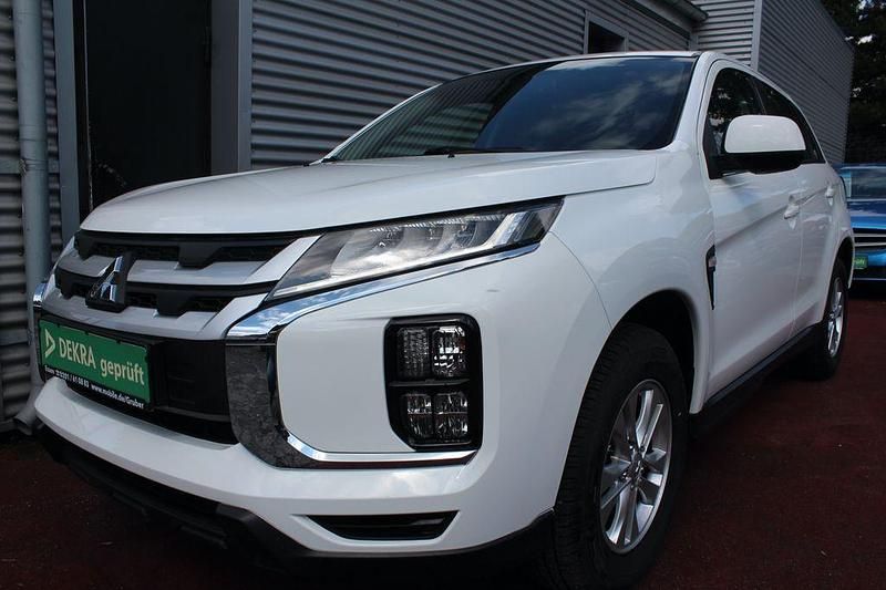 Frost white (metallic) Gebraucht 2019 Mitsubishi ASX Edition SUV | 18.979 € (Fairer Preis) - Bild 1/4
