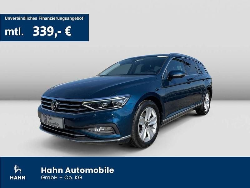 Aquamarinblau metallic Gebraucht 2021 VW Passat Elegance Kombi | 20.995 € (Guter Preis) - Bild 1/3