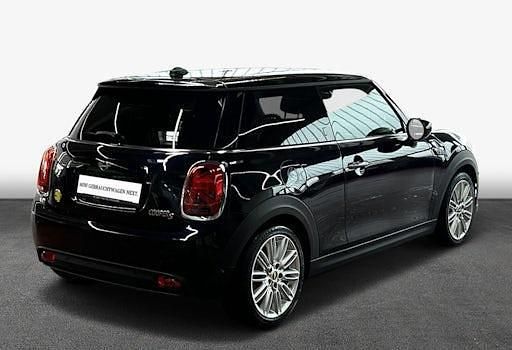 Gebraucht Mini Cooper SE 135 kW (184 PS) 2023 Schwarz Kleinwagen