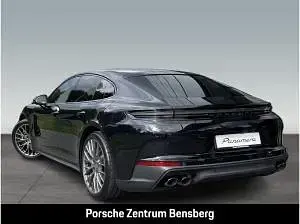Gebraucht Porsche Panamera 470 PS (345 kW) 2025 Schwarz (tiefschwarz) Kleinwagen