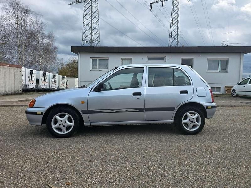 Gebraucht Toyota Starlet 75 PS (55 kW) 1997 Grau Kleinwagen