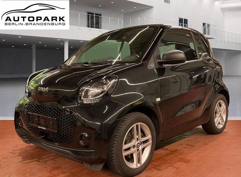 Schwarz Gebraucht 2020 Smart ForTwo Electric Drive Coupé | 8.990 € (Fairer Preis) - Bild 1/4