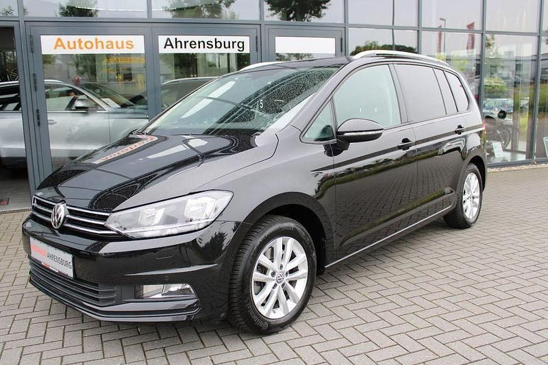 Schwarz Gebraucht 2017 VW Touran Allstar Van / Kleinbus | 17.670 € (Guter Preis) - Bild 1/4