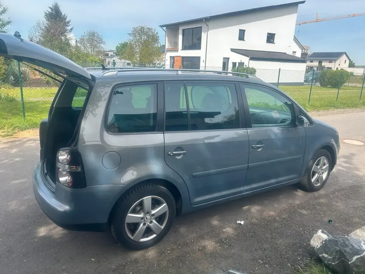 Brugt VW Touran 150 HK (110 kW) 2005 Sølv MPV