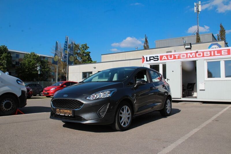 Grau Gebraucht 2020 Ford Fiesta Cool & Connect Kleinwagen | 10.490 € (Superpreis) - Bild 1/4