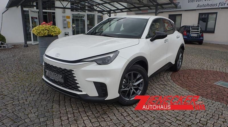 Neu Lexus LBX 136 PS (100 kW) 2025 SUV