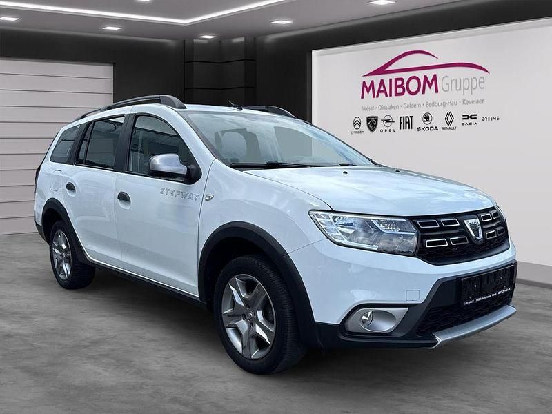 Gletscherweiss Gebraucht 2018 Dacia Logan Stepway Limousine | 9.789 € (Fairer Preis) - Bild 1/4