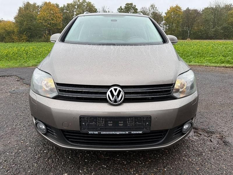 Grau Gebraucht 2010 VW Golf Plus Team Van / Kleinbus | 3.990 € (Guter Preis) - Bild 1/4